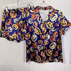 Halloween Pumpkin Print Pajama Short Set Button up size large New without tags